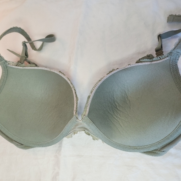 Victoria's Secret vintage lace pushup bra - Picture 10 of 13